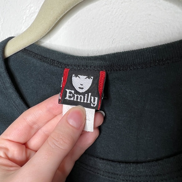 Vintage Emily Strange See Emily Play Graphic Cap Sleeve Tee Shirt XS - Picture 4 of 14